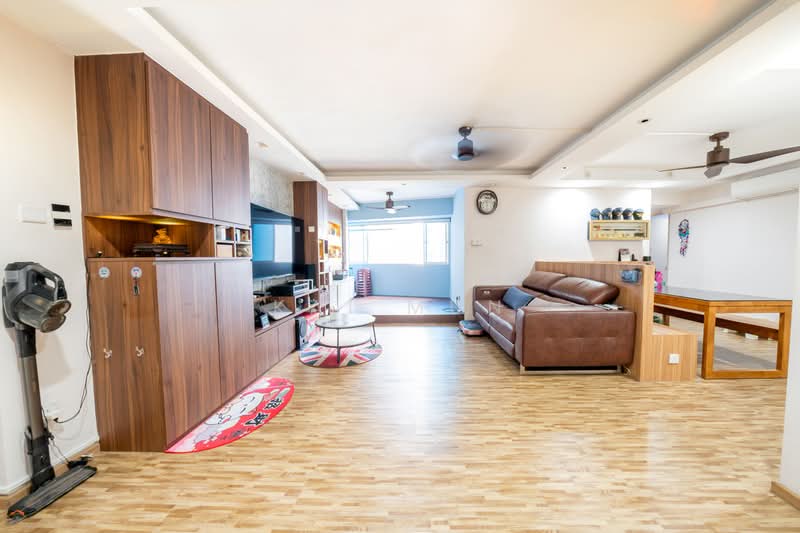 110D Punggol Field, 110D Punggol Field, 3 Bedrooms, 1,184 sqft, HDB Flat For Sale, by Kai Mun, 500184208 - Living Room - PropertyGuru.com.sg