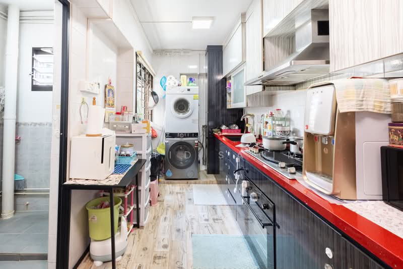 616 Senja Road, 616 Senja Road, 3 Bedrooms, 980 sqft, HDB Flat For Sale, by Rashid Salim, 500184223 - Kitchen - PropertyGuru.com.sg