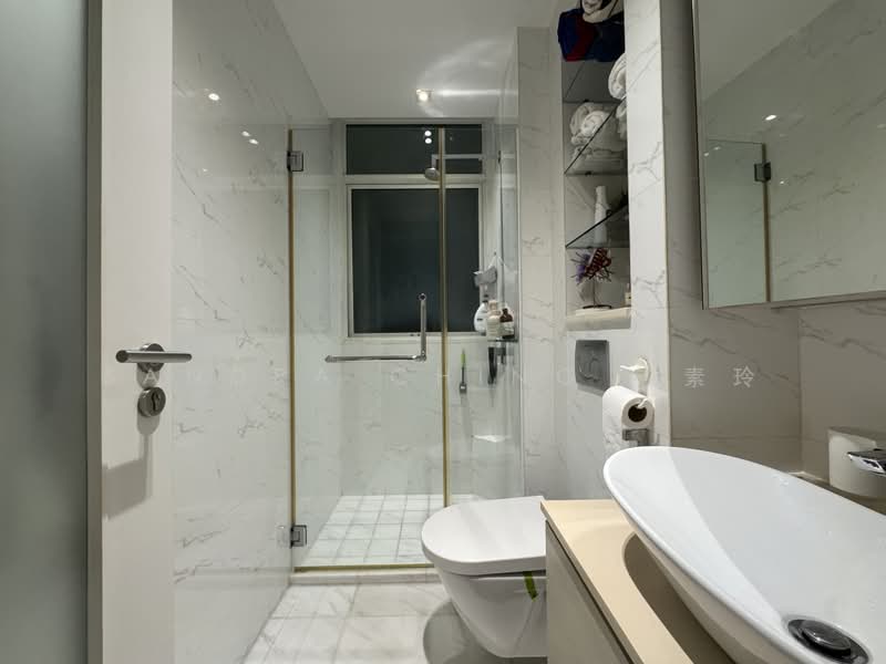 The Cascadia, 939 Bukit Timah Road, 1 Bedroom, 570 sqft, Condominium For Sale, by Sandra Ching 钟素玲, 500184240 - Bathroom - PropertyGuru.com.sg