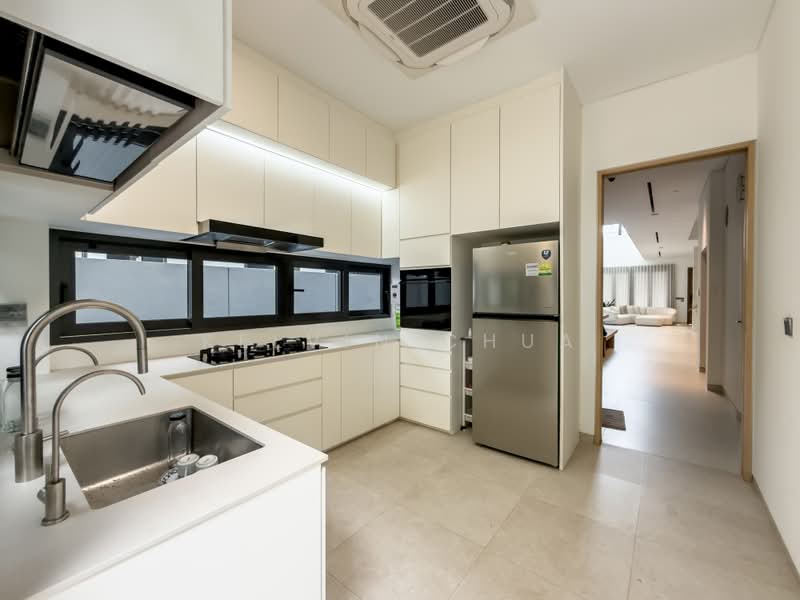 ⭐️NEW-BUILT⭐️ D15 Freehold 6-Bed Corner Terrace, Upper East Coast Road/Siglap Road/Frankel Avenue/Palm Avenue/Marine Parade Road/Palm Road/Jalan Tua Kong/Woo Mon Chew Road, 6 Bedrooms, 5,565 sqft, Corner Terrace For Sale, by Kelvin Chua, 500184251 - Kitchen - PropertyGuru.com.sg