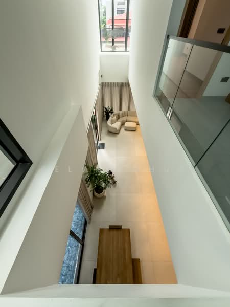 ⭐️NEW-BUILT⭐️ D15 Freehold 6-Bed Corner Terrace, Upper East Coast Road/Siglap Road/Frankel Avenue/Palm Avenue/Marine Parade Road/Palm Road/Jalan Tua Kong/Woo Mon Chew Road, 6 Bedrooms, 5,565 sqft, Corner Terrace For Sale, by Kelvin Chua, 500184251 - Living Room - PropertyGuru.com.sg