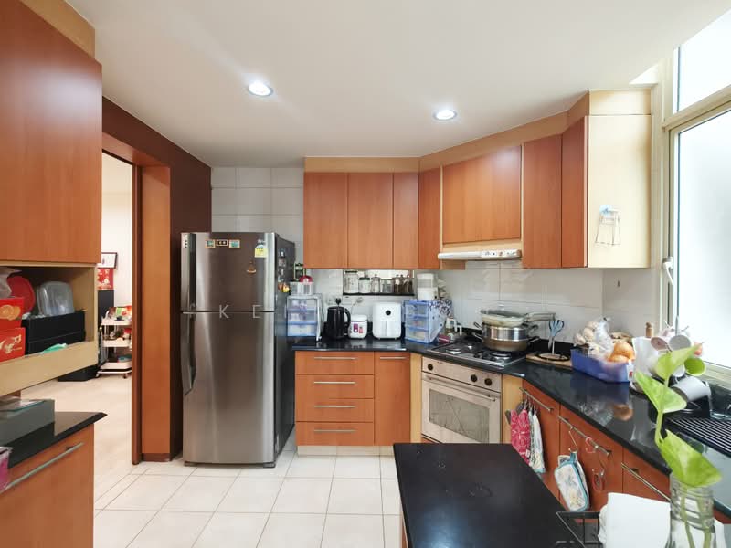 Lilydale, 550 Yishun Ave 6, 3 Bedrooms, 1,259 sqft, Condominium For Sale, by Keith Boo, 500184252 - Kitchen - PropertyGuru.com.sg