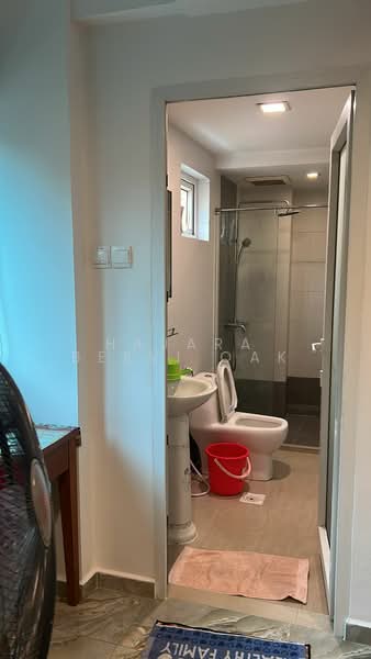 188A Pasir Panjang road, Pasir Panjang Road, Room Rental, 105 sqft, Corner Terrace For Rent, by Hajara Beevi Oak, 500184255 - Bathroom - PropertyGuru.com.sg