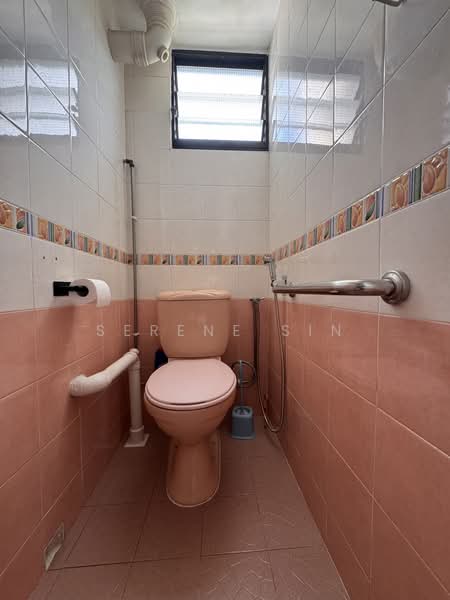 26 Jalan Berseh, 26 Jalan Berseh, 3 Bedrooms, 936 sqft, HDB Flat For Sale, by Serene Sin, 500184269 - Toilet - PropertyGuru.com.sg