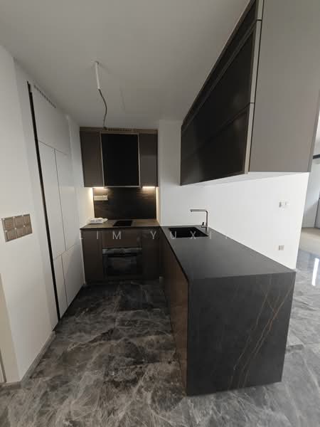 One Bernam, 1 Bernam Street, 2 Bedrooms, 700 sqft, Condominium For Sale, by Lim Yuxin, 500184316 - Kitchen - PropertyGuru.com.sg