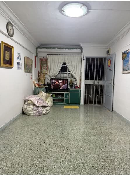 476 Ang Mo Kio Avenue 10, 476 Ang Mo Kio Avenue 10, Room Rental, 100 sqft, HDB Flat For Rent, by Asmine Tan, 500184319 - Living Room - PropertyGuru.com.sg