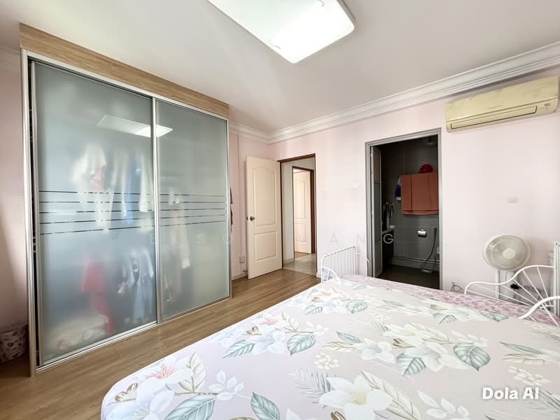 680A Jurong West Central 1, 680A Jurong West Central 1, 4 Bedrooms, 1,442 sqft, HDB Flat For Sale, by Elson Wang, 500184331 - Bedroom - PropertyGuru.com.sg
