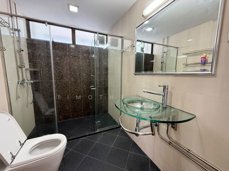Nadia Mansions, 30 Ah Hood Road, 4 Bedrooms, 2,282 sqft, Apartment For Sale, by Timothy Tan, 500184358 - Bathroom - PropertyGuru.com.sg