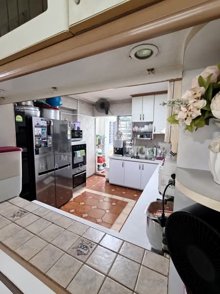 744 Jurong West Street 73, 744 Jurong West Street 73, 4 Bedrooms, 1,442 sqft, HDB Flat For Sale, by Mohamed Haidir Ismail, 500184366 - Kitchen - PropertyGuru.com.sg