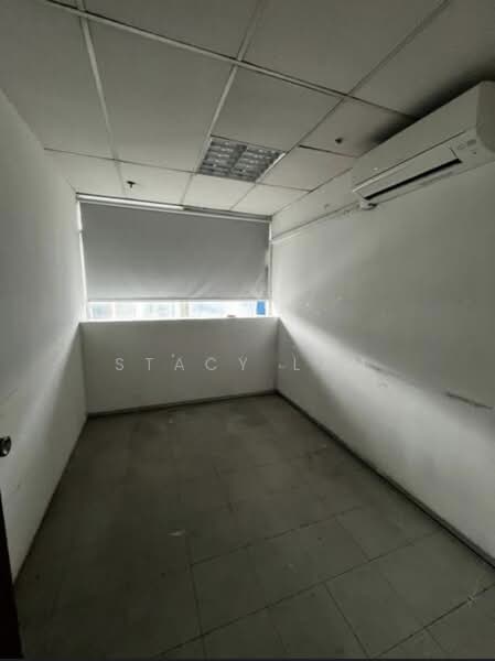Enterprise Centre, 20 Bukit Batok Crescent, 4,069 sqft, Light Industrial (B1) For Rent, by Stacy Lam, 500184367 - Interior - CommercialGuru.com.sg