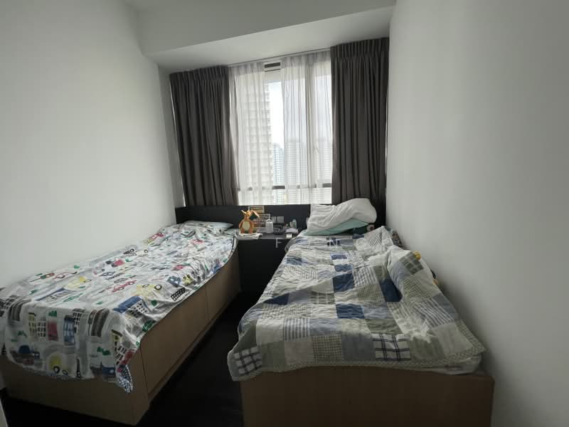 Skyline Residences, 612 Telok Blangah Road, 2 Bedrooms, 829 sqft, Condominium For Sale, by Fei Fong, 500184419 - Bedroom - PropertyGuru.com.sg