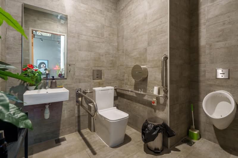 ABM Building, 20 Jalan Kilang, 300 sqft, Other Retail For Rent, by Gina Tng, 500184432 - Bathroom - CommercialGuru.com.sg