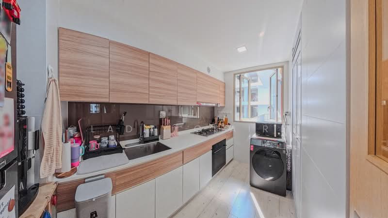 Sea Horizon, 1 Pasir Ris Rise, 3 Bedrooms, 1,033 sqft, Executive Condominium For Sale, by Ladyy Claire, 500184442 - Kitchen - PropertyGuru.com.sg