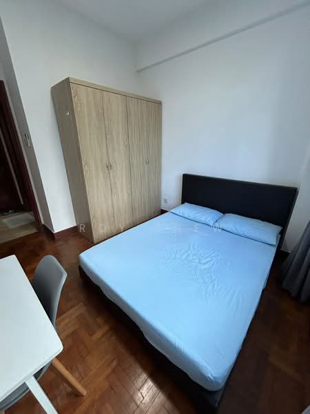 Parc Oasis, 35 Jurong East Avenue 1, Room Rental, 150 sqft, Condominium For Rent, by Roy Chew, 500184446 - Common Bedroom - PropertyGuru.com.sg