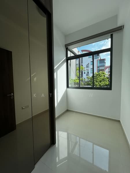 Floraville, 2 Cactus Road, 3 Bedrooms, 797 sqft, Apartment For Sale, by Kate Gow, 500184457 - Common Bedroom  - PropertyGuru.com.sg