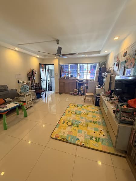 266 Tampines Street 21, 266 Tampines Street 21, 3 Bedrooms, 1,109 sqft, HDB Flat For Sale, by Joshua Tech, 500184459 - Living Room - PropertyGuru.com.sg