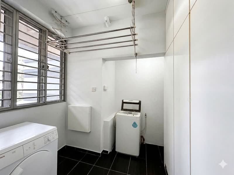 Avila Gardens, 11 Flora Road, 3 Bedrooms, 1,303 sqft, Condominium For Rent, by Kar Loon Choong, 500184461 - Yard - PropertyGuru.com.sg