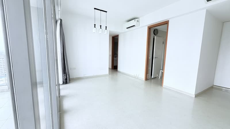The Scala @ Lorong Chuan, 136 Serangoon Avenue 3, 3 Bedrooms, 904 sqft, Condominium For Sale, by Steven Wen, 500184467 - Living Room - PropertyGuru.com.sg