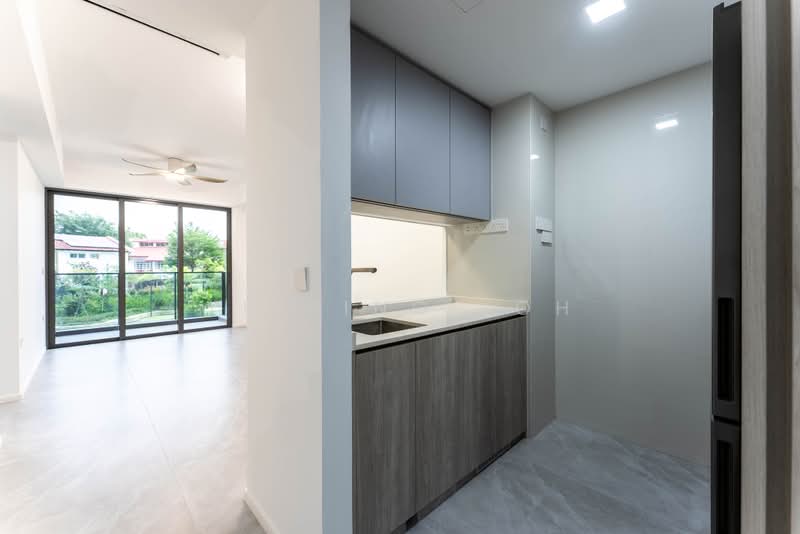 AMO Residence, 23 Ang Mo Kio Rise, Ang Mo Kio / Bishan / Thomson, 2 Bedrooms, 743 sqft, Condominium For Sale, by Yi Ming Loh, 500184469 - Kitchen - PropertyGuru.com.sg
