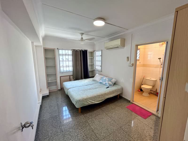 249 Compassvale Road, 249 Compassvale Road, 3 Bedrooms, 914 sqft, HDB Flat For Rent, by Ee Kian Tan, 500184470 - Master Bedroom - PropertyGuru.com.sg
