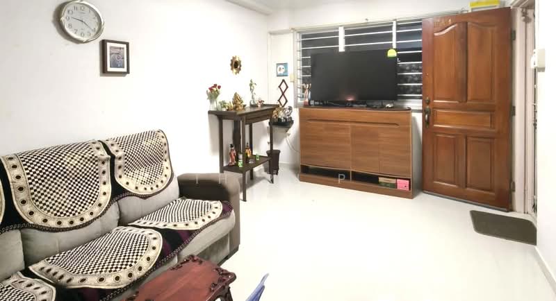 462 Jurong West Street 41, 462 Jurong West Street 41, 2 Bedrooms, 785 sqft, HDB Flat For Sale, by Thiru P, 500184478 - Living Room - PropertyGuru.com.sg