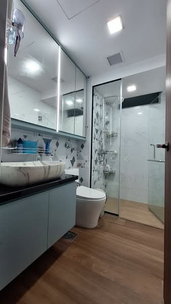 The Minton, 6A Hougang Street 11, 3 Bedrooms, 2,077 sqft, Condominium For Sale, by Teo Sock Peng, 500184500 - Bathroom - PropertyGuru.com.sg