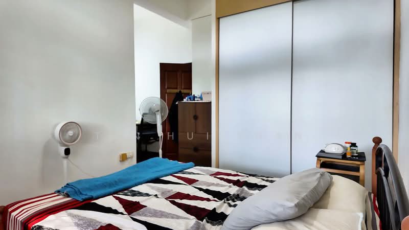 Clementi Park, 127 Sunset Way, 2 Bedrooms, 1,163 sqft, Condominium For Sale, by Tan Hui Shan, 500184504 - Bedroom - PropertyGuru.com.sg