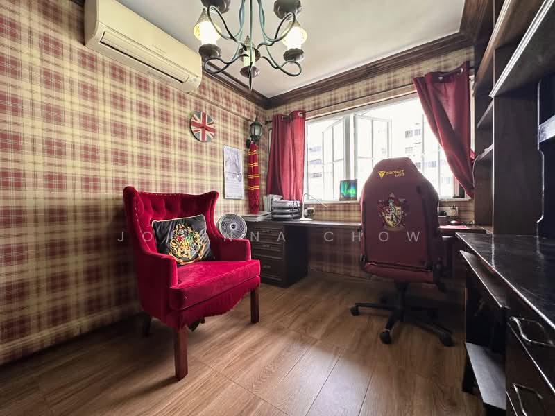 44 Bedok South Road, 44 Bedok South Road, 2 Bedrooms, 904 sqft, HDB Flat For Sale, by Johanna Chow, 500184512 - Study - PropertyGuru.com.sg
