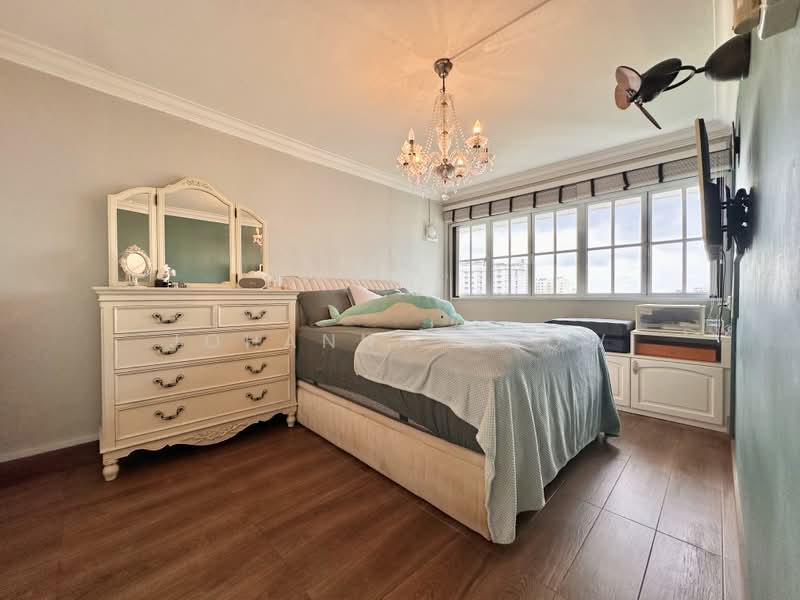 44 Bedok South Road, 44 Bedok South Road, 2 Bedrooms, 904 sqft, HDB Flat For Sale, by Johanna Chow, 500184512 - Bedroom - PropertyGuru.com.sg