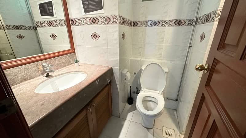 Aspen Heights, 261 River Valley Road, Room Rental, 150 sqft, Condominium For Rent, by Ivy Lim, 500184519 - Bathroom - PropertyGuru.com.sg