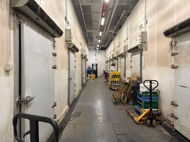 Kwang Yeow Heng Building, 30 Alexandra Lane, 200 sqft, Light Industrial (B1) For Rent, by James Goh, 500184520 - Corridor - CommercialGuru.com.sg