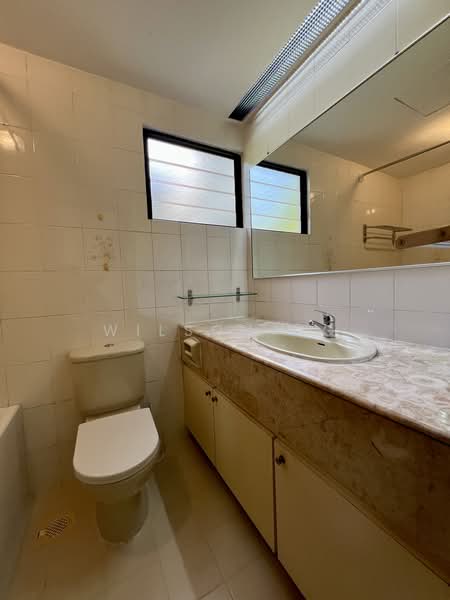 Regency Park, 7 Nathan Road, 3 Bedrooms, 2,260 sqft, Condominium For Sale, by Wilson Ng, 500184532 - Bathroom - PropertyGuru.com.sg