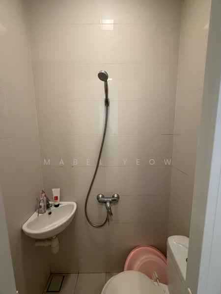 The Cosmopolitan, 200 Kim Seng Road, 2 Bedrooms, 1,324 sqft, Condominium For Rent, by Mabel Yeow, 500184541 - Bathroom - PropertyGuru.com.sg