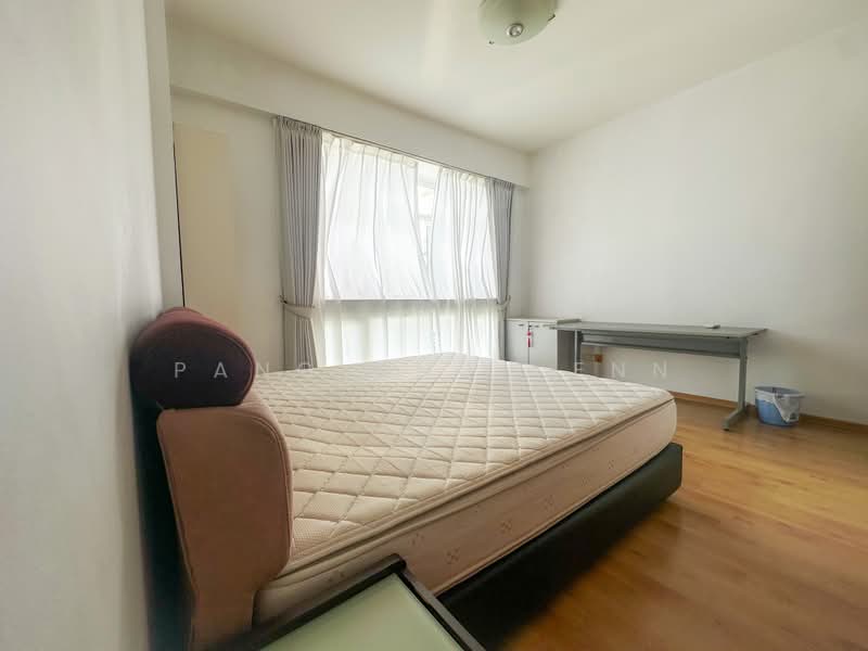 Summerhill, 50 Hume Avenue, 3 Bedrooms, 1,302 sqft, Condominium For Rent, by Pang Chun Enn, 500184558 - Bedroom - PropertyGuru.com.sg