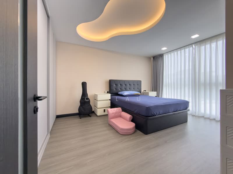 Mulberry Avenue, Mulberry Avenue, 3 Bedrooms, 2,969 sqft, Terraced House For Sale, by CY Lau, 500184560 - Level 2 - Bedroom 1 - PropertyGuru.com.sg