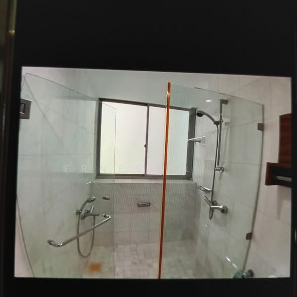 Gardenvista, 950 Dunearn Road, 2 Bedrooms, 926 sqft, Condominium For Rent, by Ernest Lim, 500184562 - Bathroom - PropertyGuru.com.sg