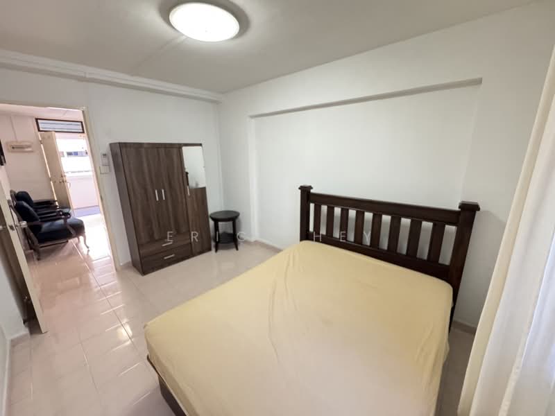 146 Serangoon North Avenue 1, 146 Serangoon North Avenue 1, 3 Bedrooms, 904 sqft, HDB Flat For Rent, by Eric Chey, 500184568 - Bedroom - PropertyGuru.com.sg