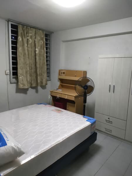 112 Aljunied Crescent, 112 Aljunied Crescent, 2 Bedrooms, 735 sqft, HDB Flat For Rent, by Raj ., 500184575 - Bedroom - PropertyGuru.com.sg