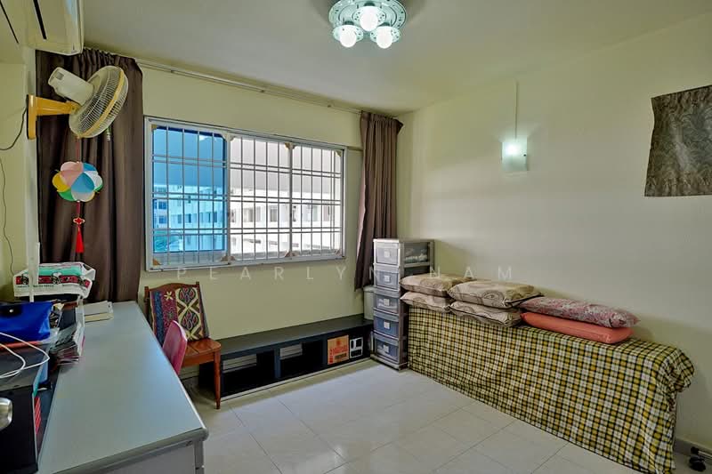 514 Hougang Avenue 10, 514 Hougang Avenue 10, 3 Bedrooms, 904 sqft, HDB Flat For Sale, by Pearlyn Nam, 500184584 - Study - PropertyGuru.com.sg