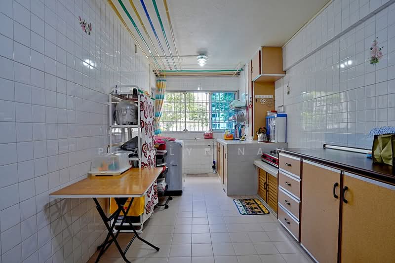 514 Hougang Avenue 10, 514 Hougang Avenue 10, 3 Bedrooms, 904 sqft, HDB Flat For Sale, by Pearlyn Nam, 500184584 - Kitchen - PropertyGuru.com.sg