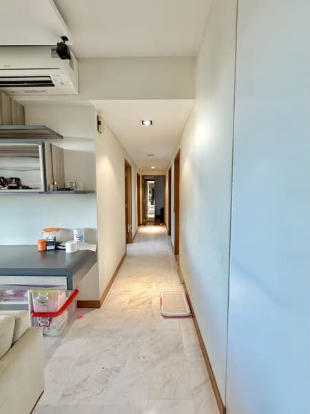Waterfront Key, 780 Bedok Reservoir Road, 4 Bedrooms, 1,518 sqft, Condominium For Sale, by Riku Ng, 500184587 - Corridor - PropertyGuru.com.sg