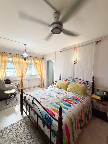 180 Pasir Ris Street 11, 180 Pasir Ris Street 11, 3 Bedrooms, 1,323 sqft, HDB Flat For Sale, by Natalie Lim, 500184588 - Bedroom - PropertyGuru.com.sg