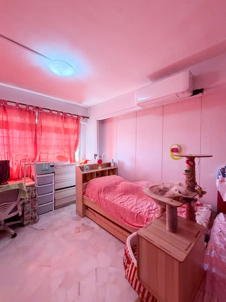 180 Pasir Ris Street 11, 180 Pasir Ris Street 11, 3 Bedrooms, 1,323 sqft, HDB Flat For Sale, by Natalie Lim, 500184588 - Bedroom - PropertyGuru.com.sg