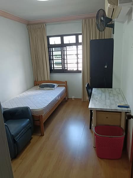 525 Woodlands Drive 14, 525 Woodlands Drive 14, Room Rental, 450 sqft, HDB Flat For Rent, by Yammie Ho, 500184595 - Bedroom - PropertyGuru.com.sg
