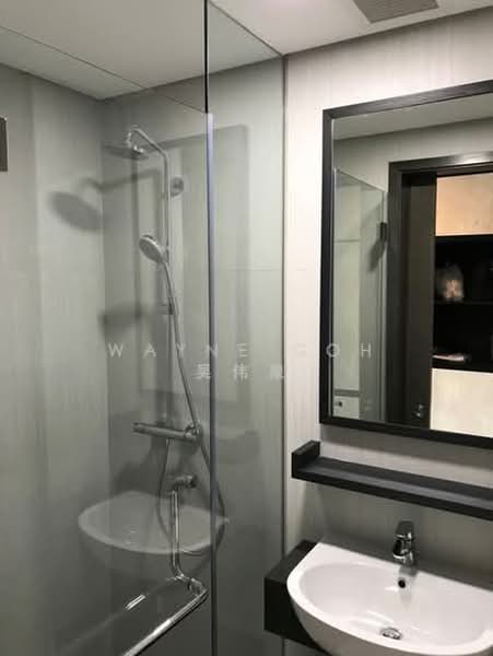 The Rise @ Oxley - Residences, 73 Oxley Rise, 3 Bedrooms, 818 sqft, Apartment For Sale, by Wayne Goh 吴伟泉, 500184602 - Bathroom - PropertyGuru.com.sg