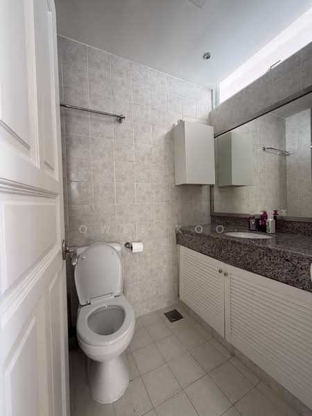Faber Hills Estate, Faber Park, 4 Bedrooms, 6,500 sqft, Detached House For Rent, by Qwek Koo, 500184608 - Bathroom - PropertyGuru.com.sg