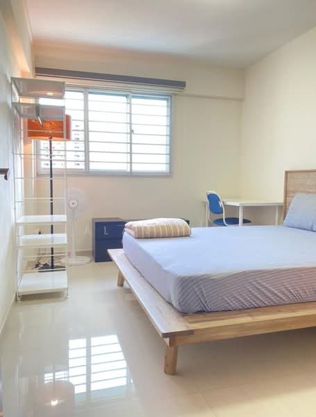 658 Jalan Tenaga, 658 Jalan Tenaga, Room Rental, 200 sqft, HDB Flat For Rent, by Alan Huy, 500184610 - Bedroom - PropertyGuru.com.sg