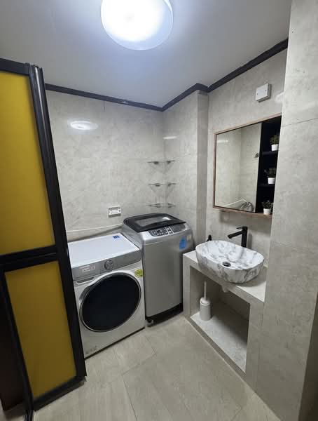 Eastpoint Green, 1 Simei Street 3, Room Rental, 150 sqft, Condominium For Rent, by Ng Kang Seng, 500184618 - Bathroom - PropertyGuru.com.sg