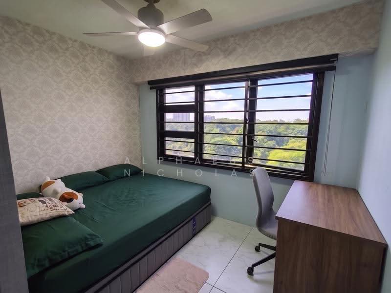 467A Bukit Batok West Avenue 9, 467A Bukit Batok West Avenue 9, Dairy Farm / Bukit Panjang / Choa Chu Kang, 3 Bedrooms, 1,001 sqft, HDB Flat For Sale, by Alphaeus Nicholas, 500184619 - Master Bedroom - PropertyGuru.com.sg