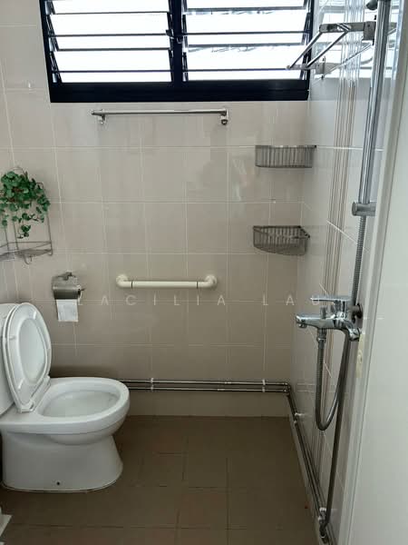 381 Clementi Avenue 5, 381 Clementi Avenue 5, Room Rental, 100 sqft, HDB Flat For Rent, by Lacilia Lau, 500184631 - PropertyGuru.com.sg